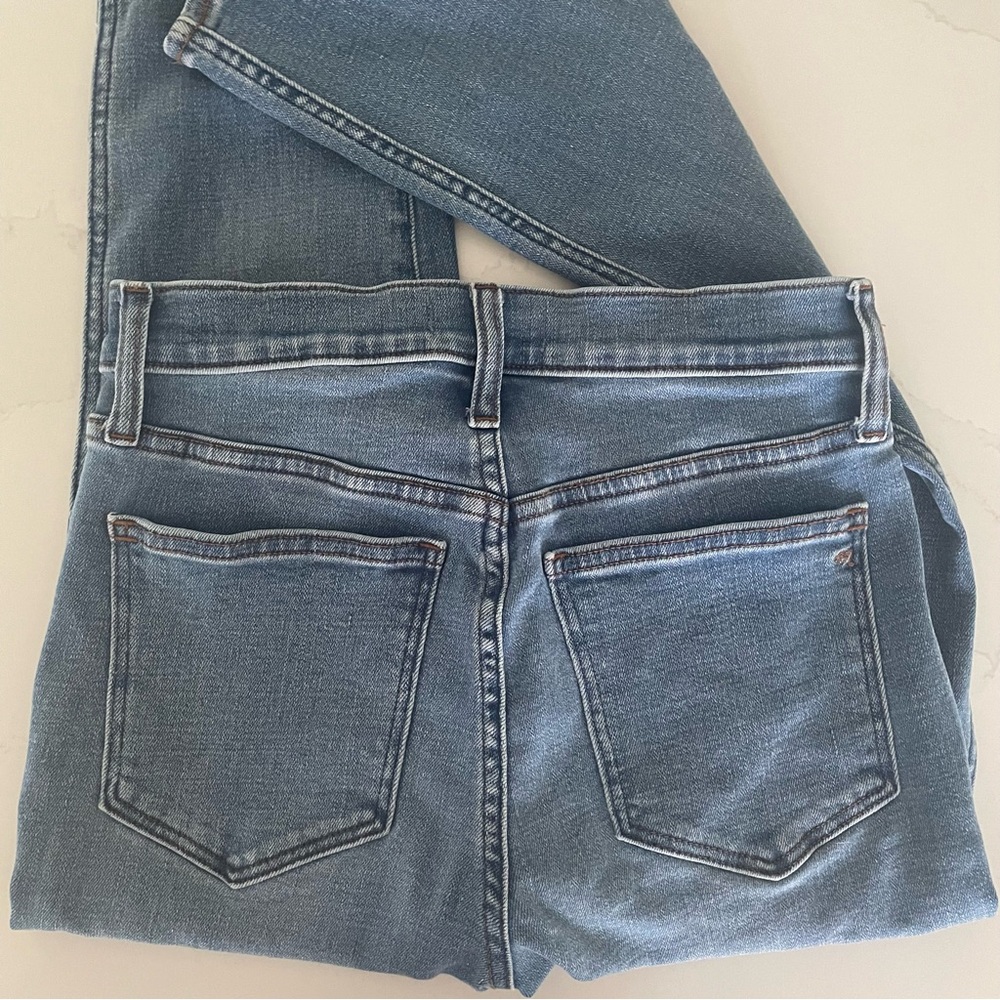 Madewell blue jeans mid-rise Stovepipe size 26